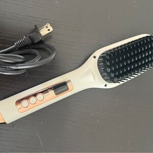 Bellami Flat Iron Brush